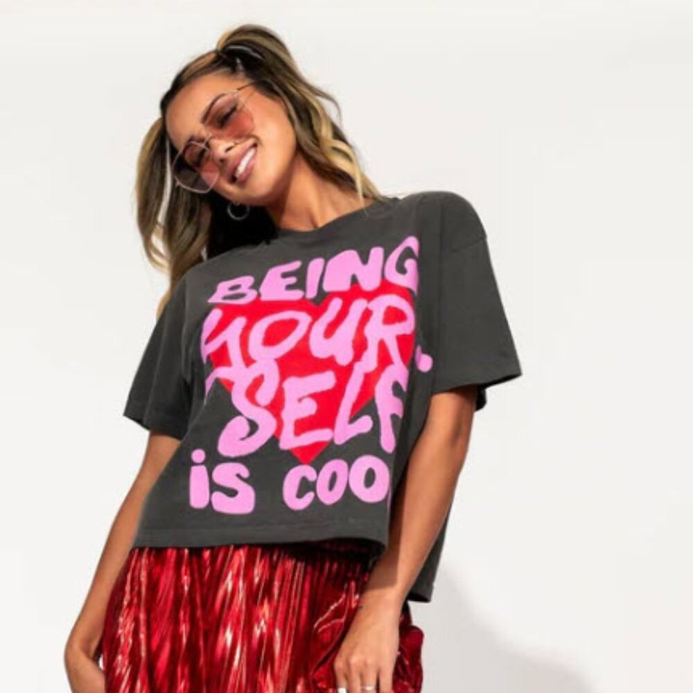 BNWOT - Dressed in Lala Being Yourself is Cool Tee - L/XL